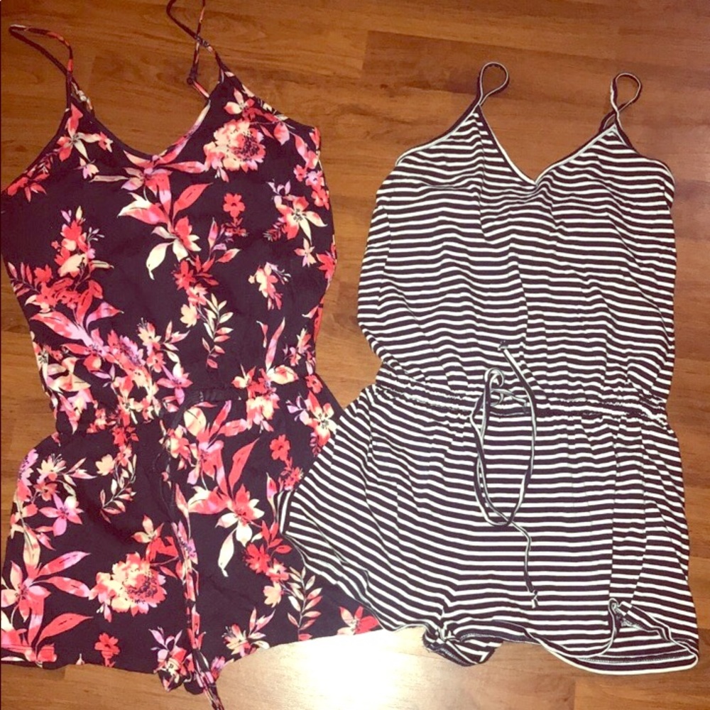 Set of 2 XS Aeropostale spaghetti strap rompers.